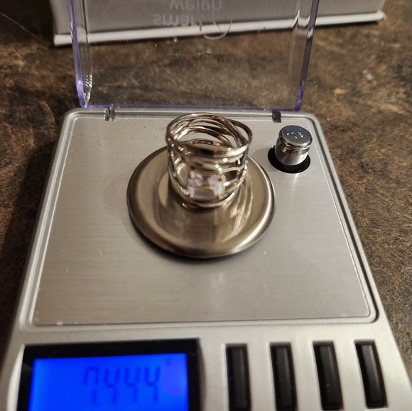 Custom Pamela Bosco Palladium Ring - Picture 12 of 15